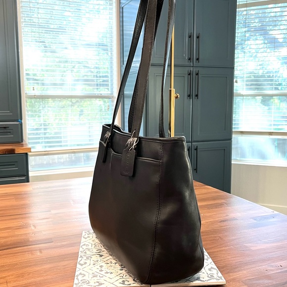 VINTAGE COACH CHELSEA TOTE, BLACK No. 6006 - Picture 4 of 15